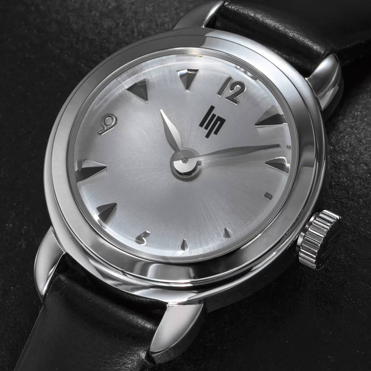 アンリエット クラシック 18mm シルバー シルバーダイヤル ブラックレザーストラップ